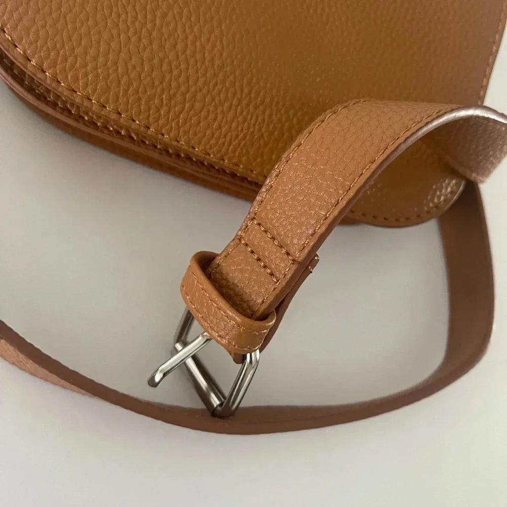 Belted Fanny Pack Belt Bag Tan Size M - Picture 4 of 11